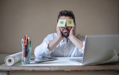 Вчені розповіли що треба їсти та пити, якщо не виспався цієї ночі