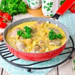 Куряча печінка в сметані - рецепт страви, яка не залишить нікого байдужим