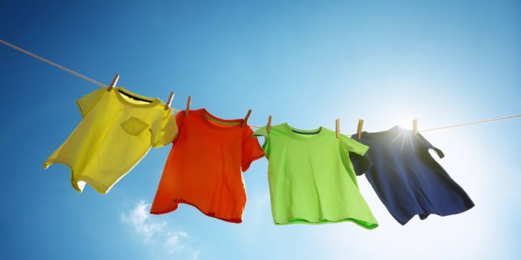 Как правильно стирать одежду: три совета, которые сохранят ваши вещи как можно дольше