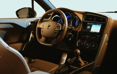 Дідусь їхав до лікаря та опинився за 1500 км в іншій країні
