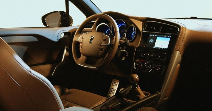 Дідусь їхав до лікаря та опинився за 1500 км в іншій країні