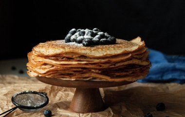 Молоко, кефір чи вода: який варіант млинців кращий