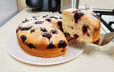 Румяные и ароматные кексы с ягодами на каждый день