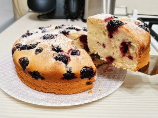 Румяные и ароматные кексы с ягодами на каждый день