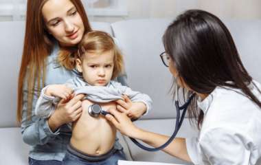 Как выбрать грамотного лечащего врача для ребенка?