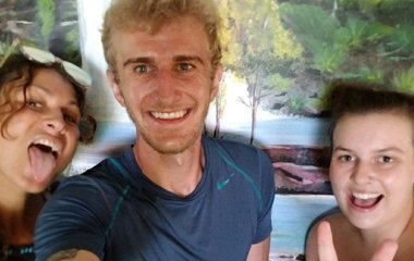 Як чоловік відсвяткував найтриваліший день народження, влаштувавши грандіозну вечірку — фото