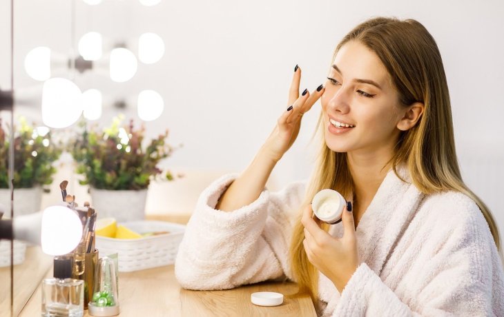 Советы от нутрициолога: как убрать отеки на лице