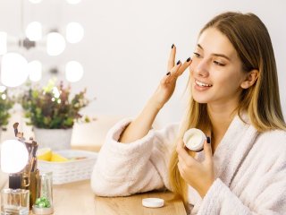 Советы от нутрициолога: как убрать отеки на лице