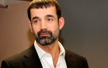 Дмитрий Певцов купил место на кладбище рядом с сыном