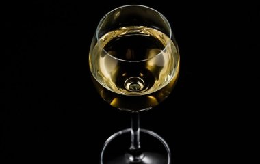 П’ять фактів про користь білого вина