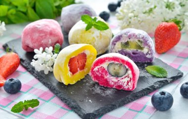 Клубничные моти: как приготовить японский десерт
