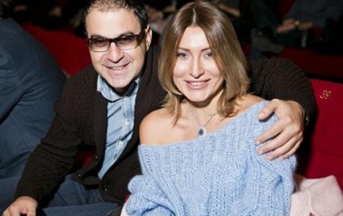 Жена Гарика Мартиросяна впервые прокомментировала слухи о романе мужа с Яной Кошкиной