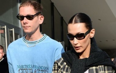 Белла Хадид тяжело переживает развод с Марком Калманом