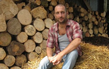 Економіст майже 20 років тому відмовився від грошей та цивілізації: як він живе (фото)