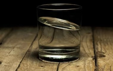 Як не можна пити воду вранці, щоб не викликати рак
