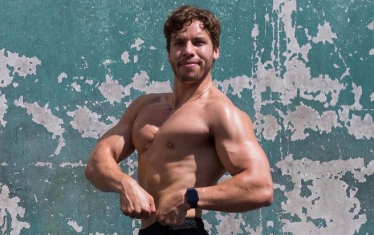 Внебрачный сын Арнольда Шварценеггера ошеломил стальными мышцами и сходством с отцом