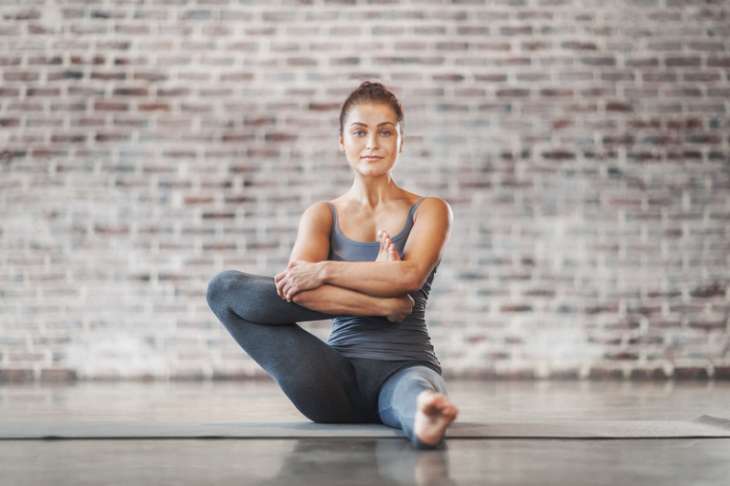 Йога для начинающих: особенности и базовые упражнения