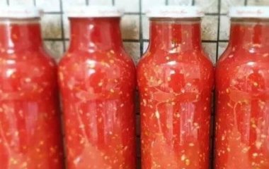 Відмінно підійде до м'яса: рецепт гострого соусу на зиму