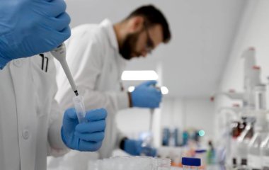 Вчені створили штучні нервові клітини. З їхньою допомогою хочуть боротися з Альцгеймером