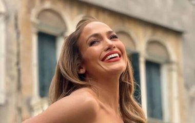 Дженнифер Лопес призналась, что не смогла стать частью Голливуда