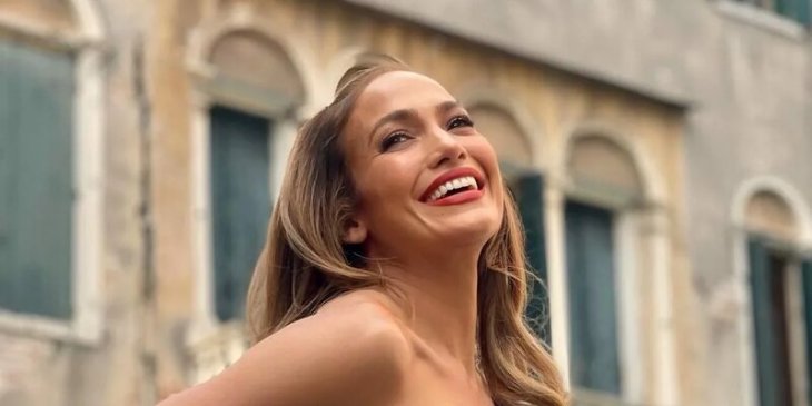 Дженнифер Лопес призналась, что не смогла стать частью Голливуда