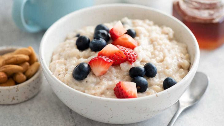 Шкідлива вівсянка: нутриціолог розвінчала міф про користь популярної каші