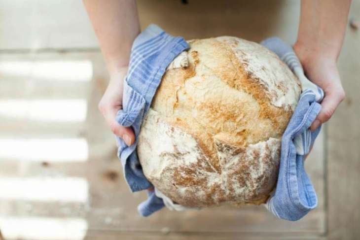 На випадок надзвичайних ситуацій: як спекти пишний хліб без духовки