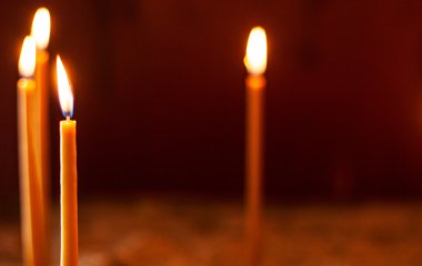 23 листопада — яке церковне свято, з якими молитвами звертаються до святителя Амфілоха