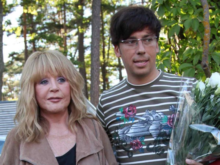 Дочь Аллы Пугачевой и Максима Галкин посоветовала людям быть счастливыми