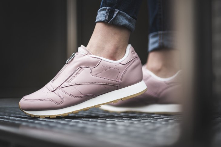 Модные кроссовки в стиле 90-х Reebok Classic Aztrek OG на осень 2018
