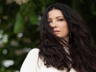 Співачка Lama зізналася, як ставиться до 18-річної різниці у віці з коханим та чому не хоче заміж