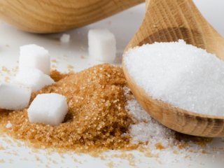 Не викликає залежність, діабет та карієс: 5 головних міфів про цукор