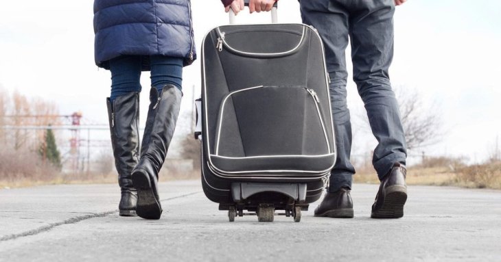 Українці за кордоном можуть втратити право на житло в Україні: у яких випадках це можливо