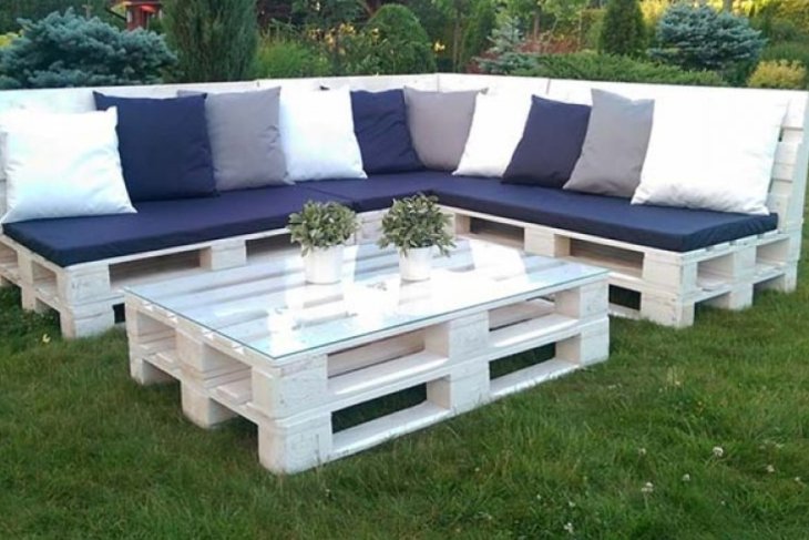 Я зробила диво-покриття з пенопласту: меблі на дачі, як лаковані