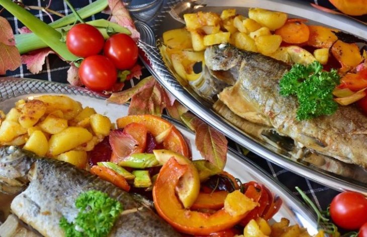 Креативное сочетание: рецепт запеченной рыбы с грибным соусом