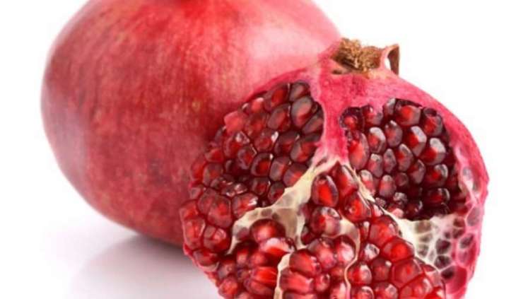 Медики назвали фрукт, який допомагає у боротьбі з раком товстої кишки