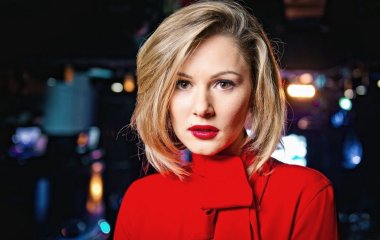 Мария Кожевникова создала нежный аутфит в розовых тонах