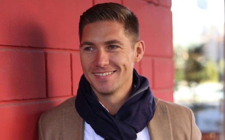 Владимир Остапчук показал, как выглядел до популярности, и ошеломил сходством с сыном