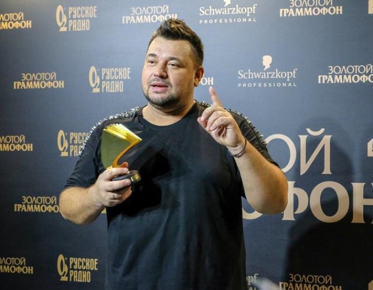 «Руки вверх!» записали новый клип с известными личностями
