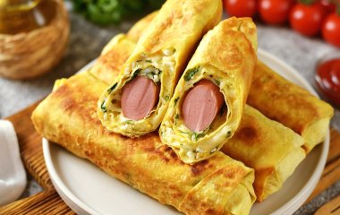 10 минут - и все сыты: сосиска в тесте на скорую руку