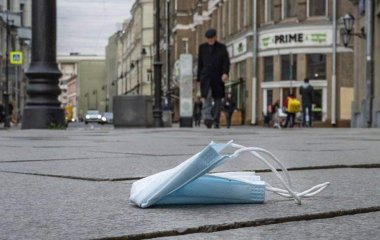 Лікарі розповіли про шкоду багатоденного носіння маски