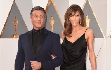 Сильвестр Сталлоне показал совместное фото с дочками