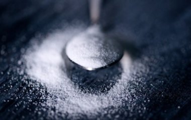 Фахівці розповіли, чому вживання цукру загрожує метаболічними розладами.