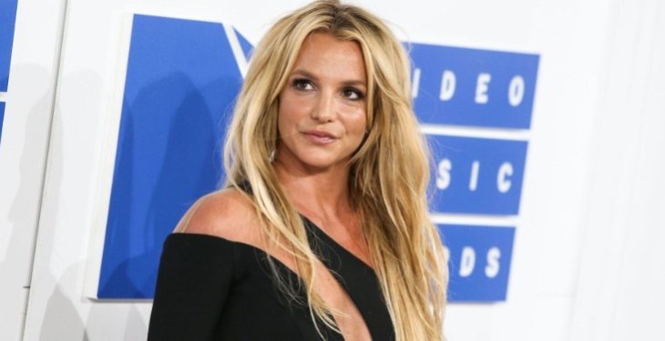 Бритни Спирс впервые объяснила, зачем побрилась налисо в 2007 году