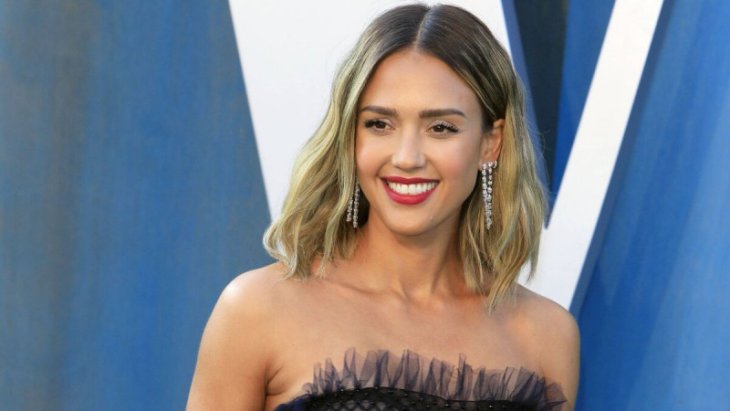 Джессика Альба неожиданно сменила профессию