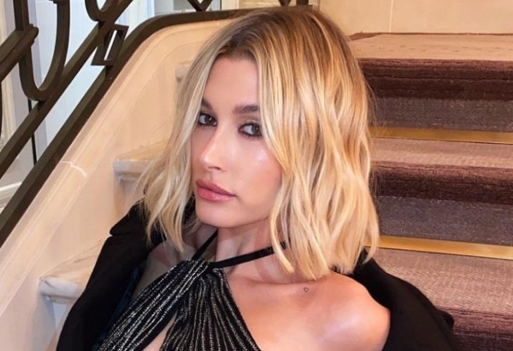 Хейли Бибер высмеяла свой собственный гардероб