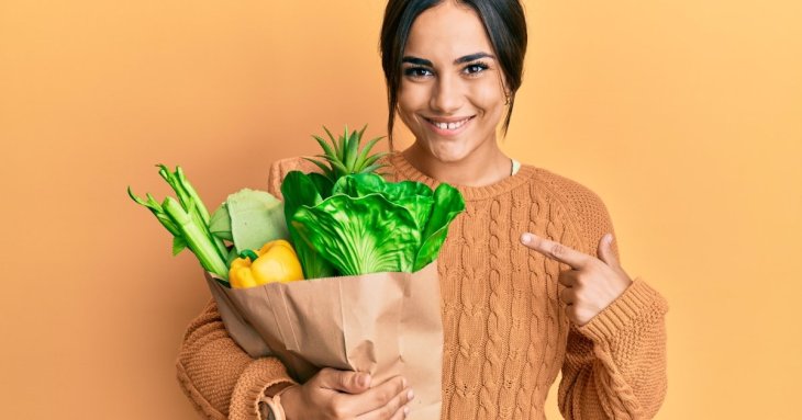 Не тільки крем і сироватка: 5 найкращих продуктів для чистої та здорової шкіри