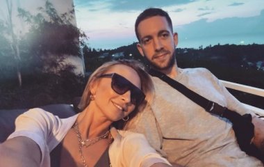 Ирина Сопонару восхитила фото с женихом-иностранцем и его семьей в праздничном Лондоне