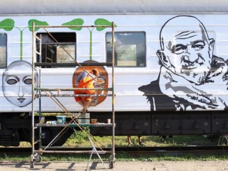 Первый рейс арт-поезда 