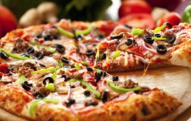 Какая калорийность пиццы и можно ли есть ее на диете?
